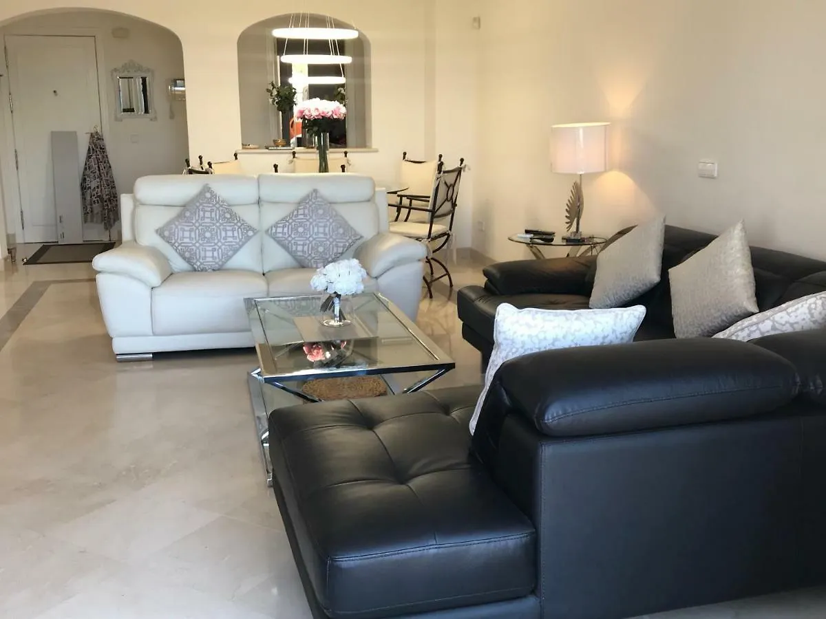 Apartment Penthouse Karina Los Arqueros Benahavis